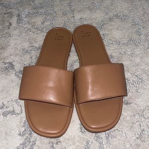 A new day sandals size 9 wide